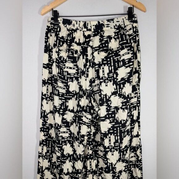 Anthropologie Lilka Prescott Black Motif Rayon Printed Wide Leg Pants Size M - Picture 7 of 7